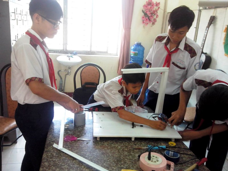 Một số hình ảnh quá trình tự đánh giá năm học 2016-2017